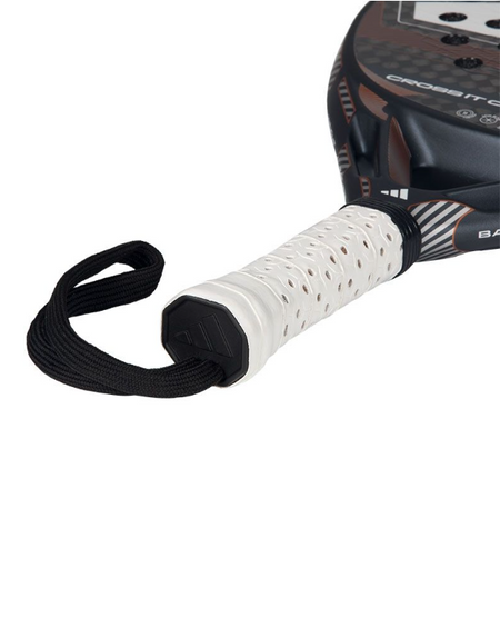Padel play with Adidas Crossit Carbon CTRL racket